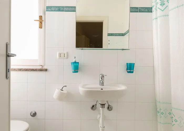 Monolocale Casa Lucia * Pila (Livorno)